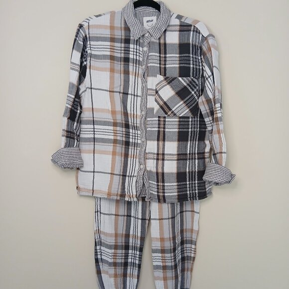 aerie Other - Aerie Plaid 2 Piece Pajama Set Jogger Style Pant & Long Sleeve Top Size M